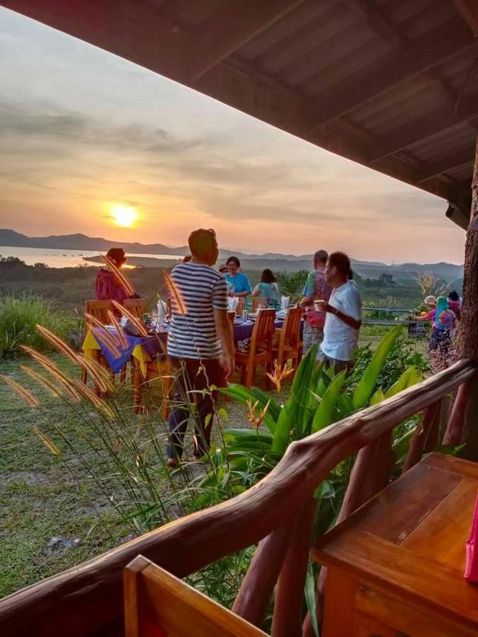 Koh Yaonoi Sunset Sea View Resort เกาะยาวน้อย ภายนอก รูปภาพ